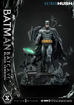 Batman Hush Statuette 1/3 Batman Batcave Black Version 88 Cm